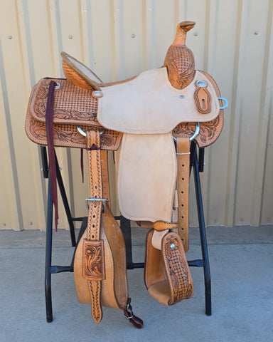 #1287 15" Corriente Team Roping Saddle